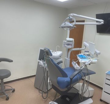  להשכרה חדר טיפולים במרפאת שיניים בראשון לציון