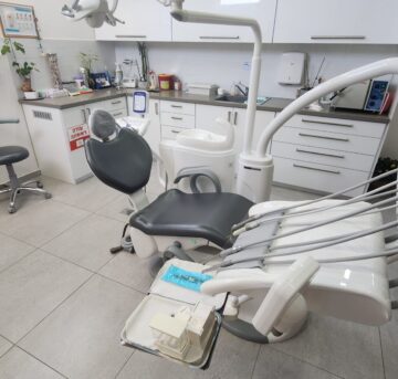  למכירה – תכולת מרפאת שיניים במצב מצוין